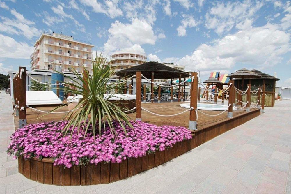 Hotel Torremaura Milano Marittima Exterior foto